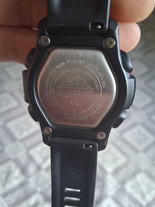 Часовник Casio ProTrek