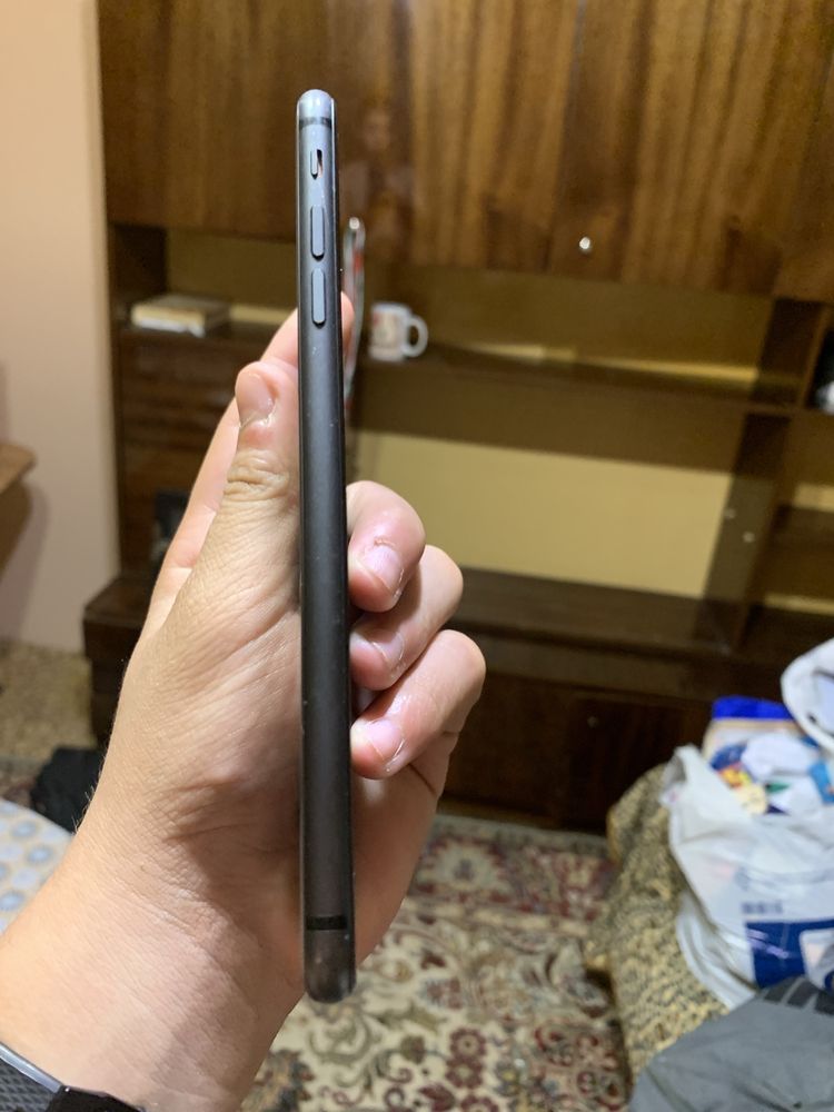 Iphone 8plus 76%капацитет без забележка!