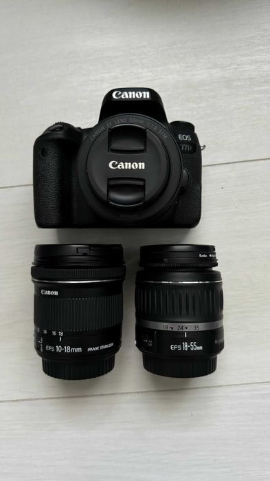 Canon EOS 77D + 3 obiective + accesorii – Pachet complet