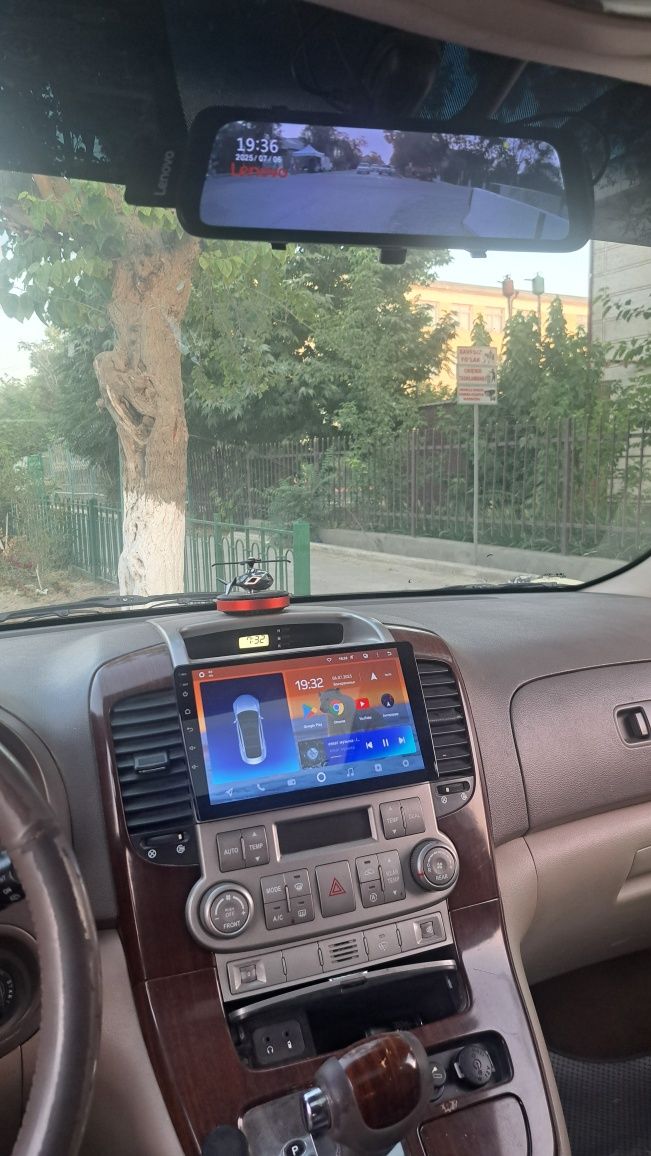 Kia carnival sotiladi obmen bor