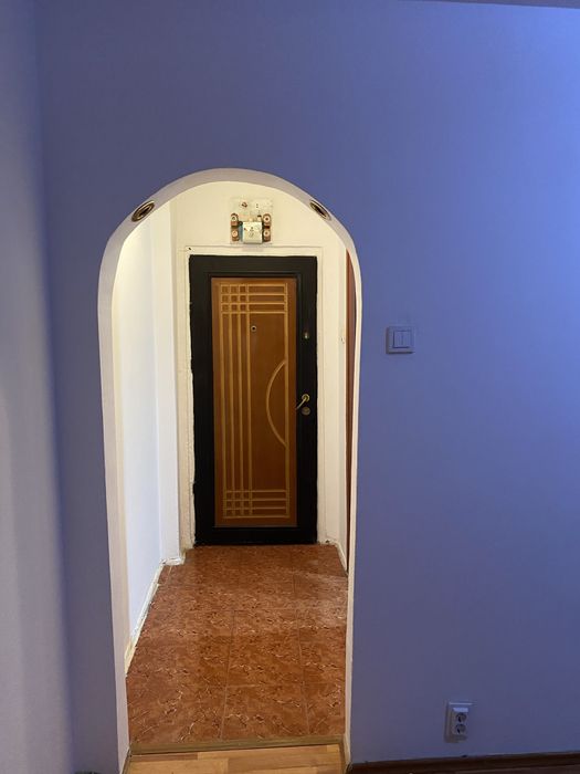 inchiriez apartament 2 camere valea rosie