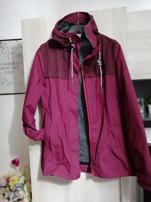 Geaca damă Forclaz Decathlon impermeabilă, anti vânt, toamna primavara