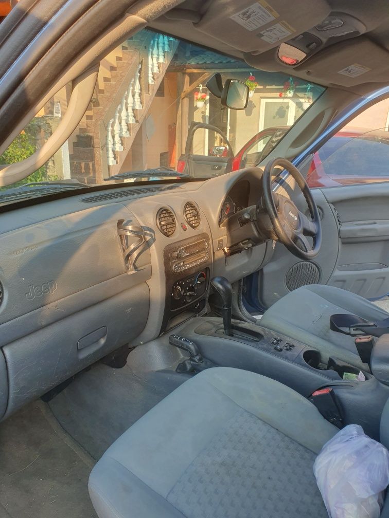 Vand jeep cheroche  28
