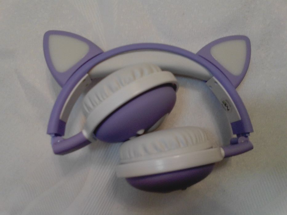 Casti wireless cu urechi pisica