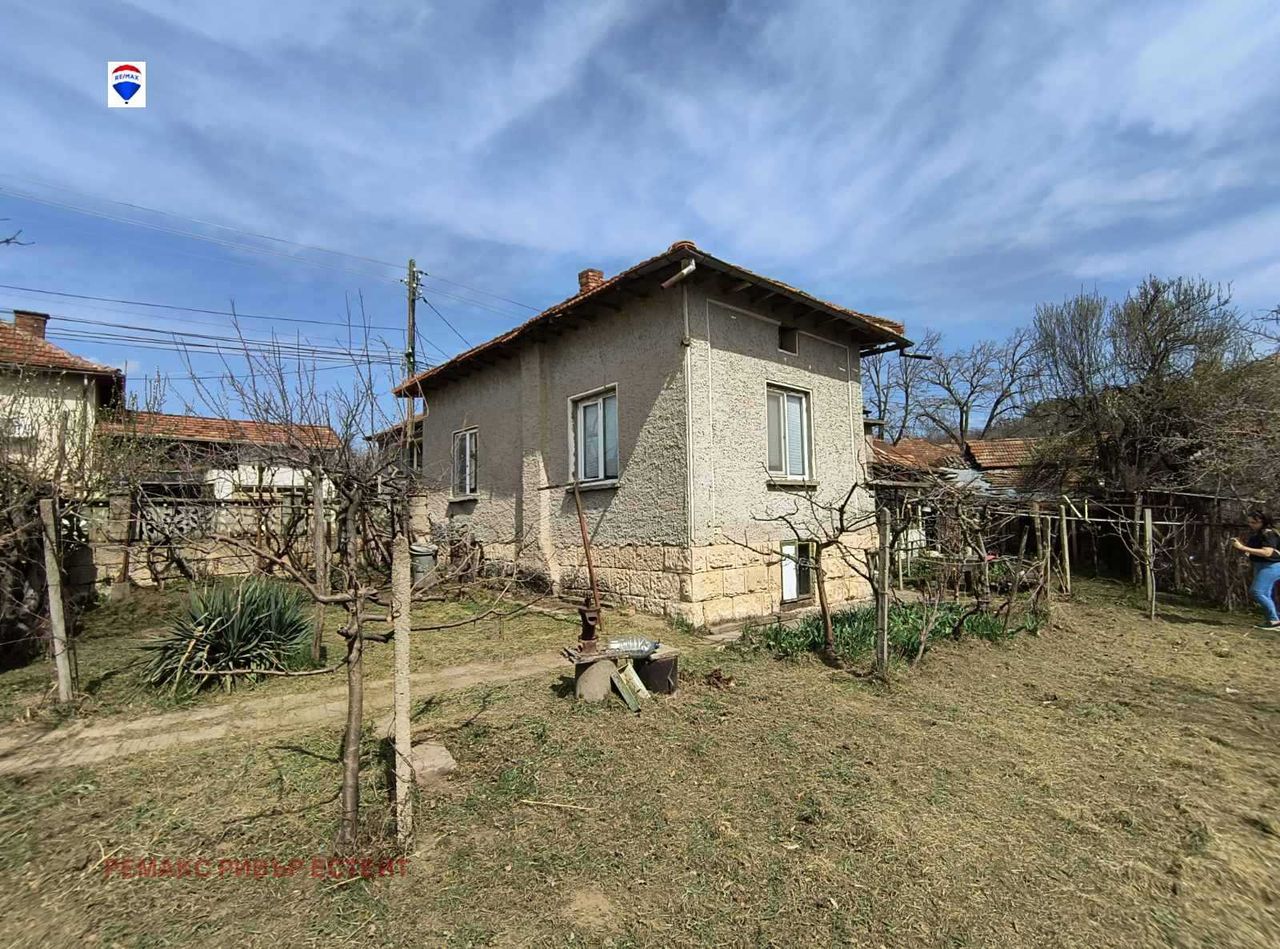 Продава се Къща в Цар Калоян - 137 кв.м за 197 €/кв.м - Снимка #11