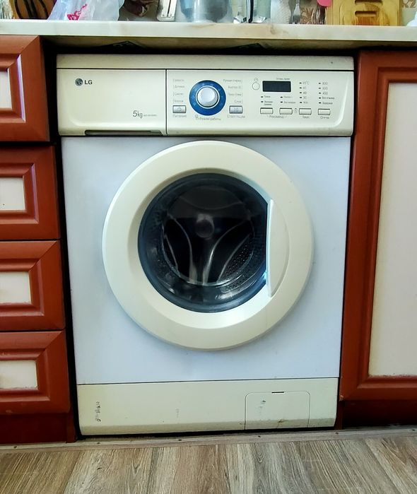 Стиралка автомат  LG