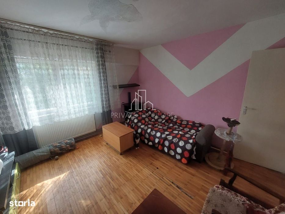 Apartament 1 Camera, De Vanzare, Dambu Pietros
