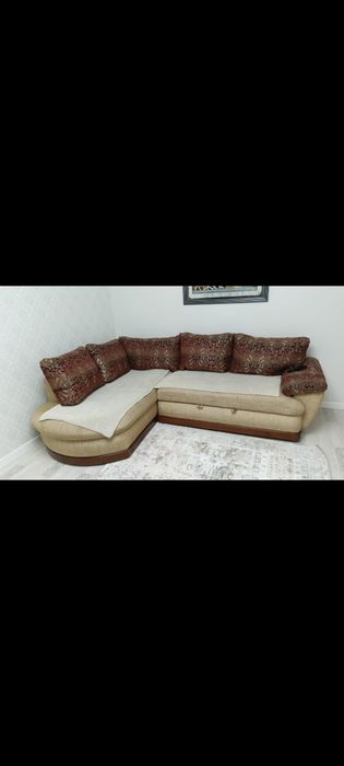 Продам диван раскладной атаманской, в хорошем состоянии.