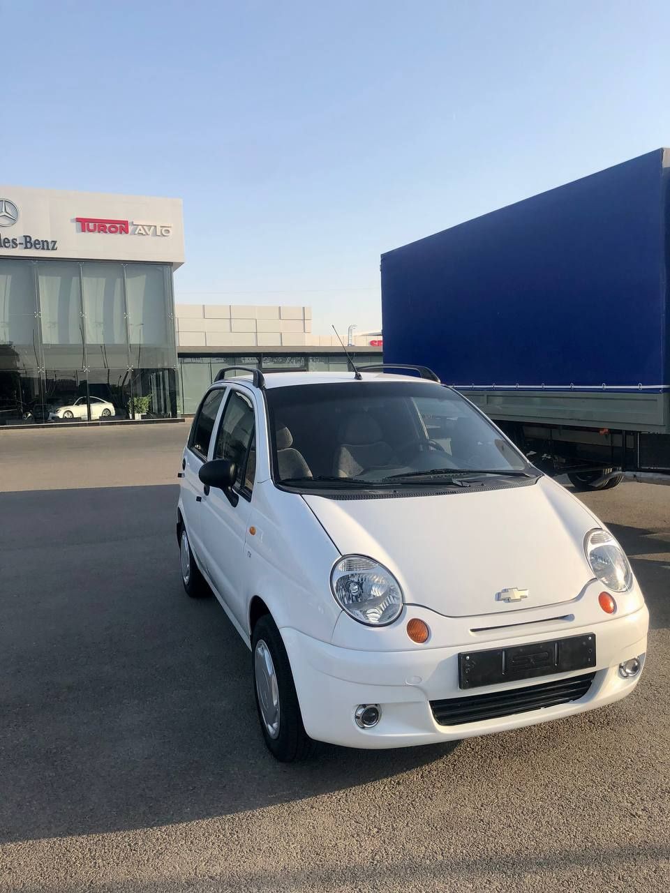 Matiz avtamat 
Avtamat karobka 
Gaz/benzin 
Mator indiyalni 
Kandisani