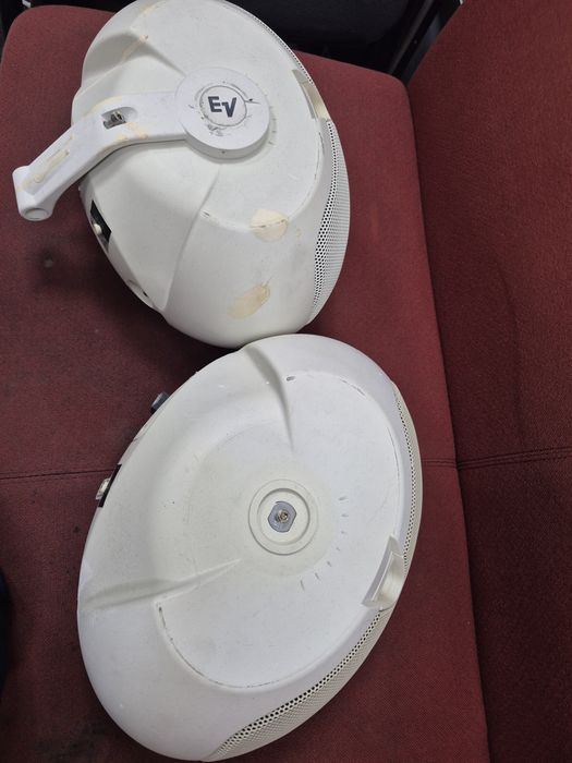 Продаётся настенные всепогодные акустические колонки Electro voice Evi