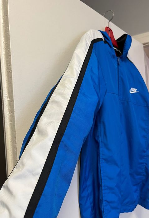 Мъжка ветровка Nike