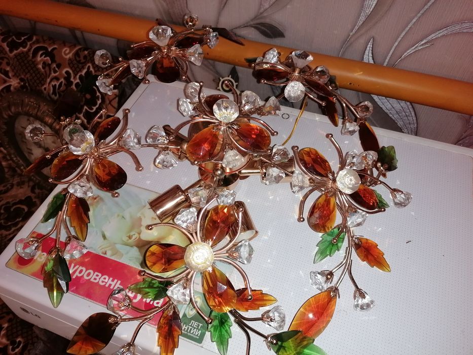 Продажа комнатной люстры