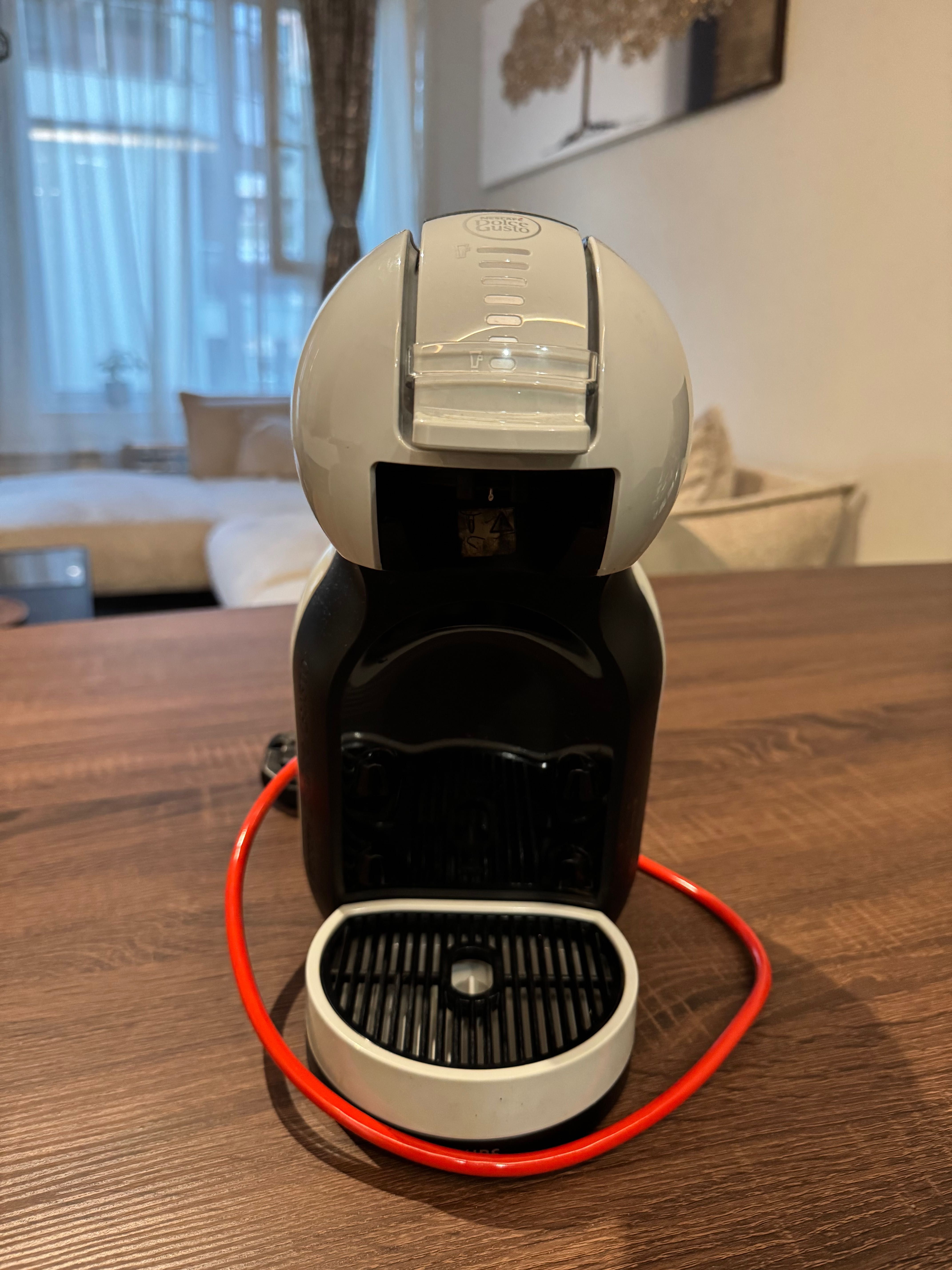 Кафемашина Nescafе Dolce Gusto