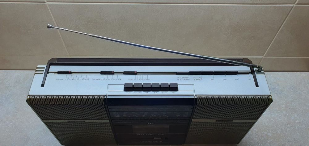 Radio casetofon ITT stereo complet funcțional