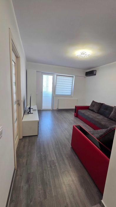 Proprietar inchiriez garsoniera, in bloc nou-Sector 4