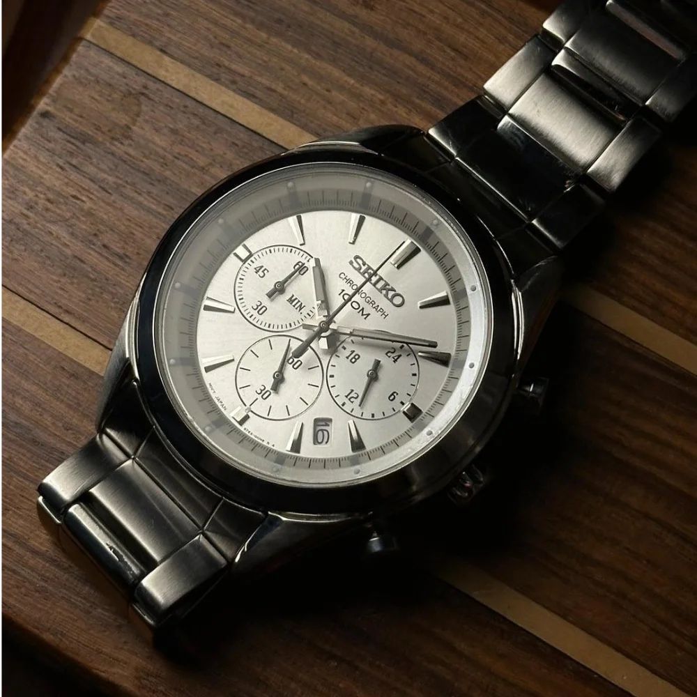Seiko Essentials Chronograph Silver SSB085