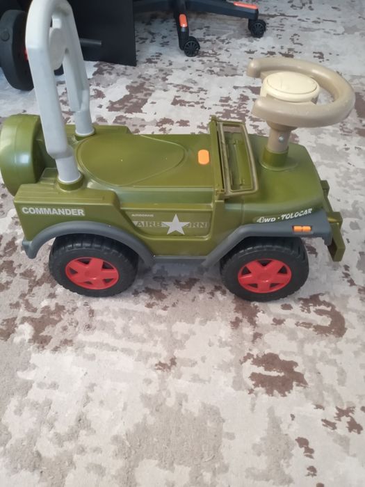 Продам отличный толокар