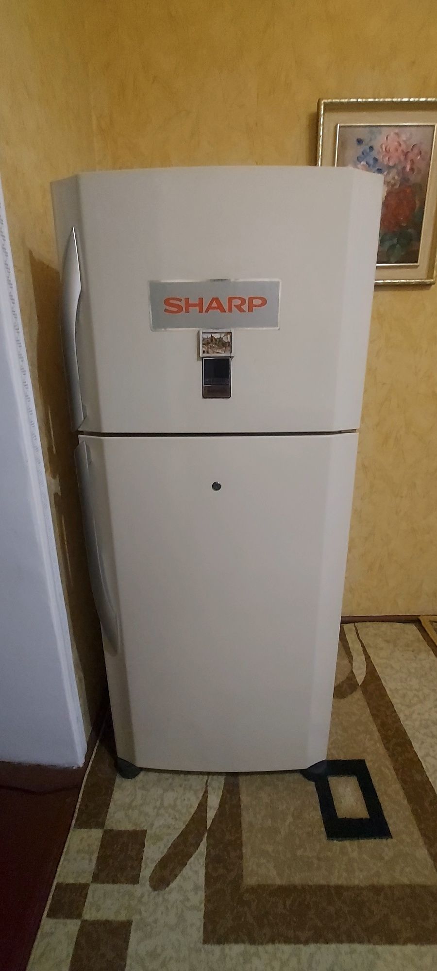 Холодильник Шарп сотилади