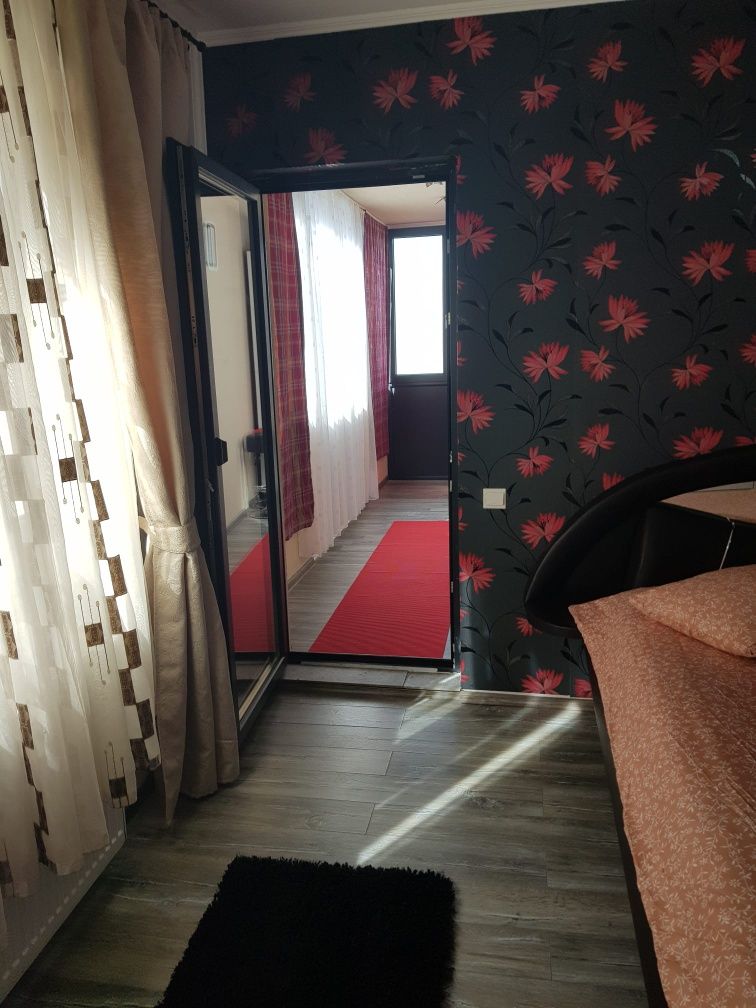 Închiriez apartament 2 camere