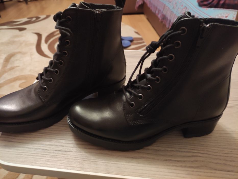 Ghete dama piele naturala măsura 39- noi