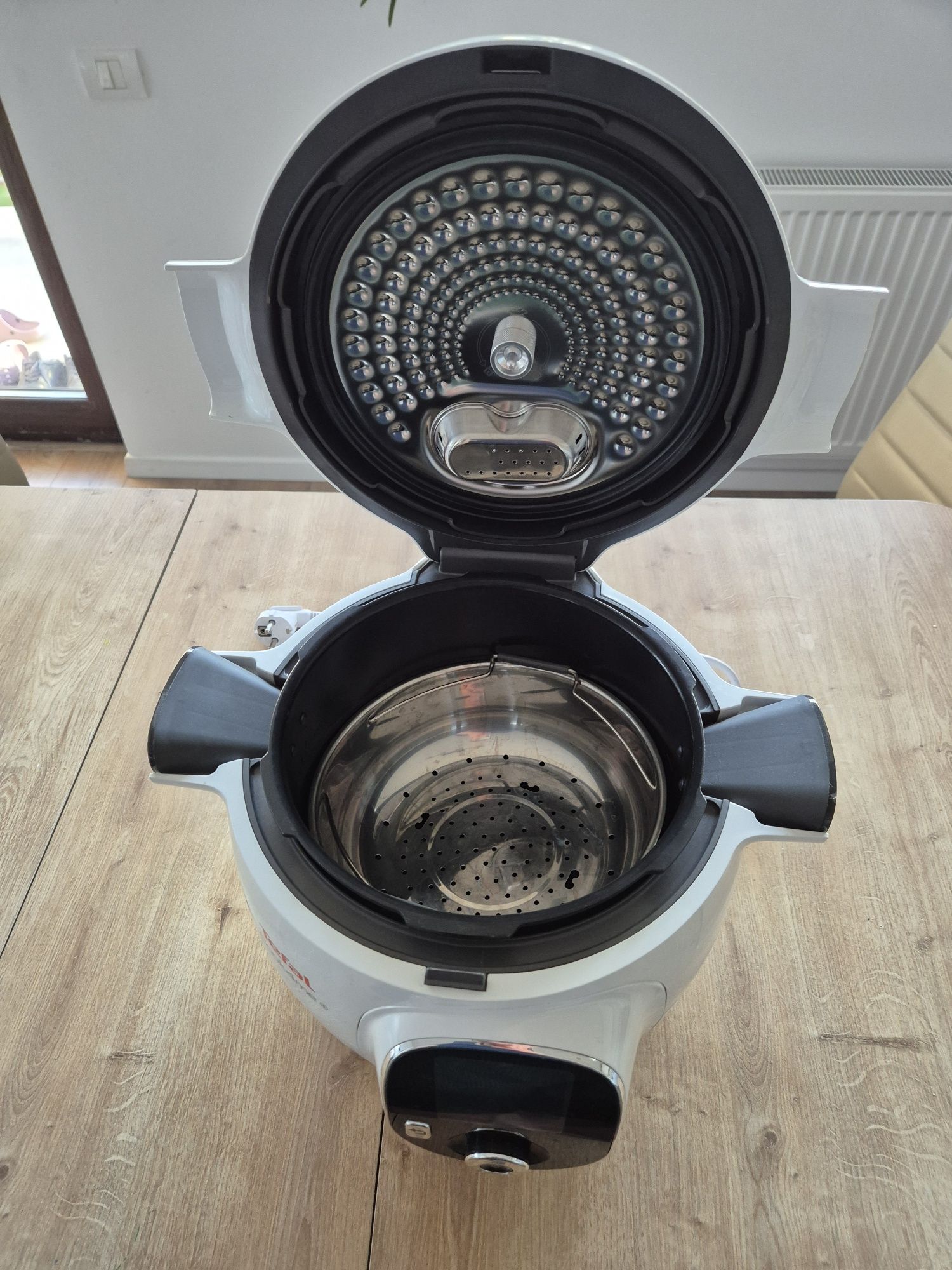Vând Tefal Cook4me