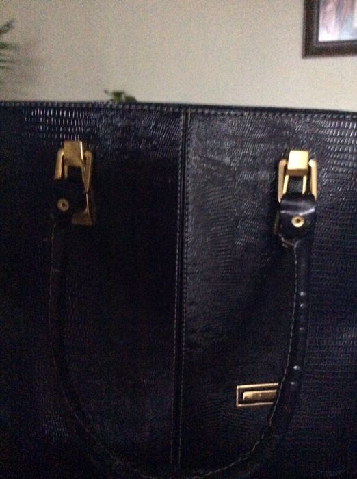 нова дамска чанта