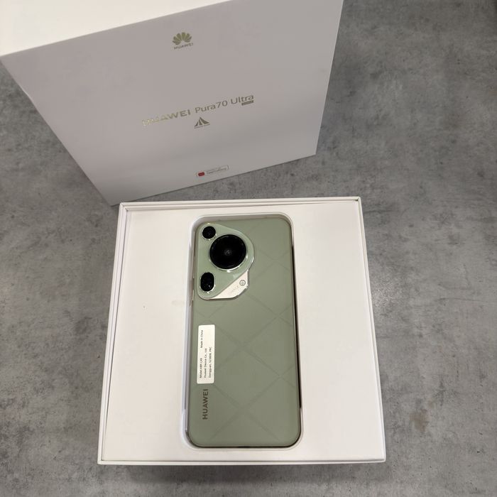 Huawei Pura 70 Ultra перфектен