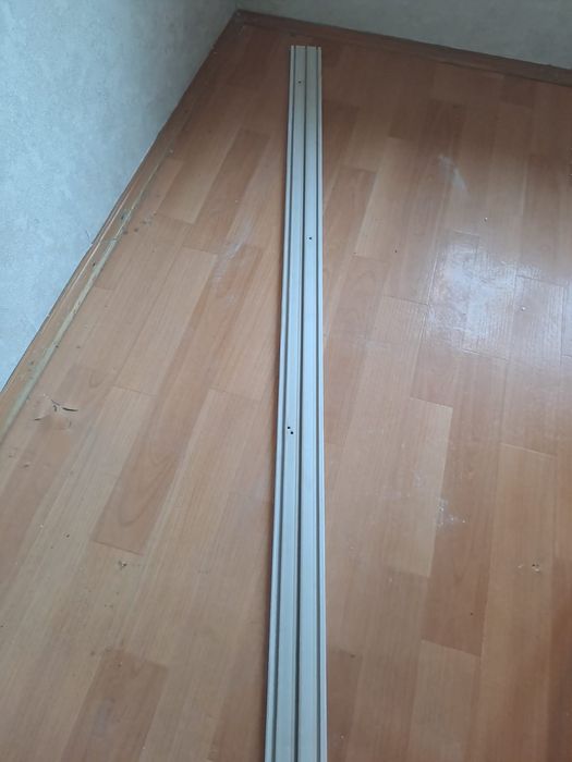 Карниз для штор и тюли