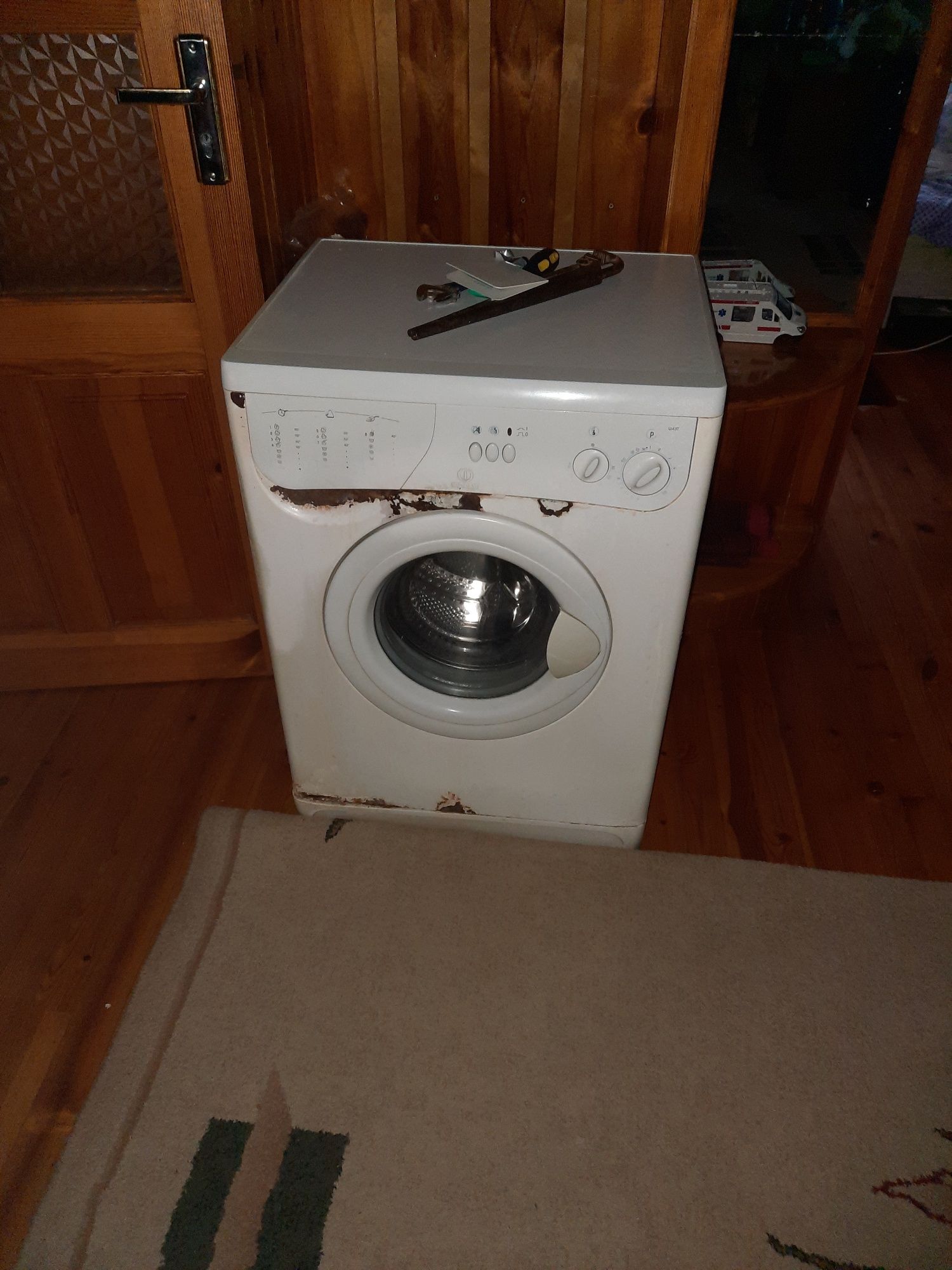 Стиральная машина Indesit