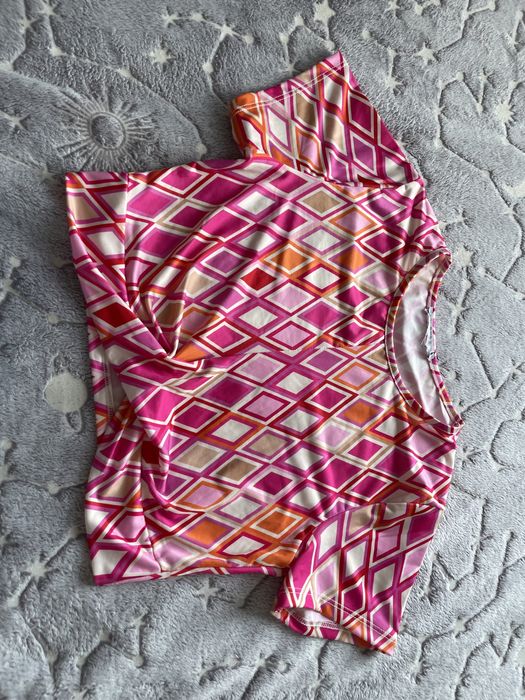 Стильный укороченный топ — идеален для лета!