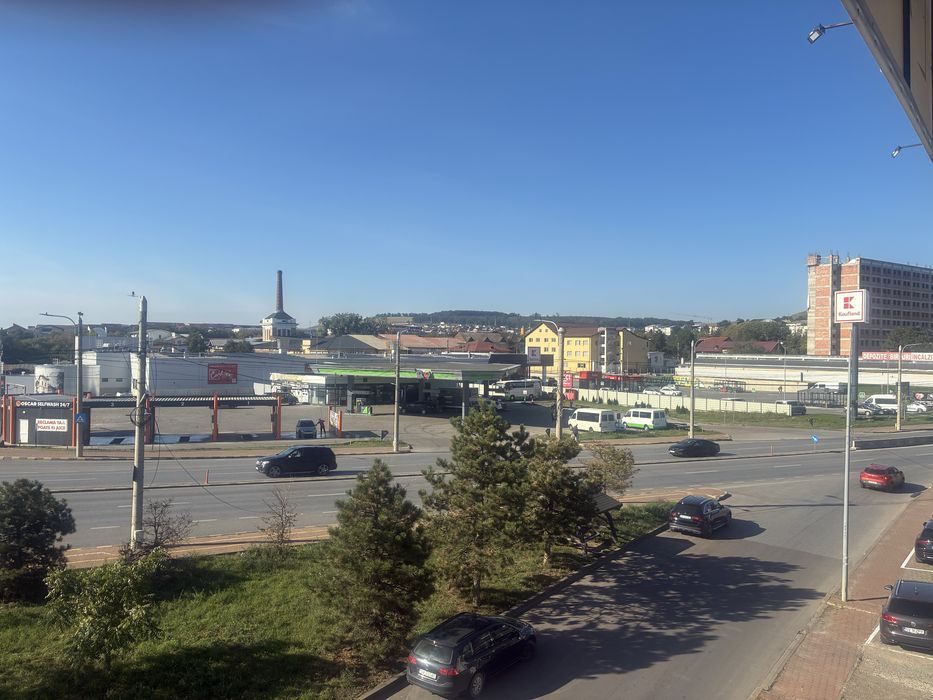 Închiriez birou 17 mp. in cladire de birouri