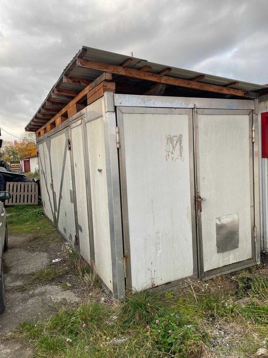 Vand uscator cherestea si masina gaurit multiplu.