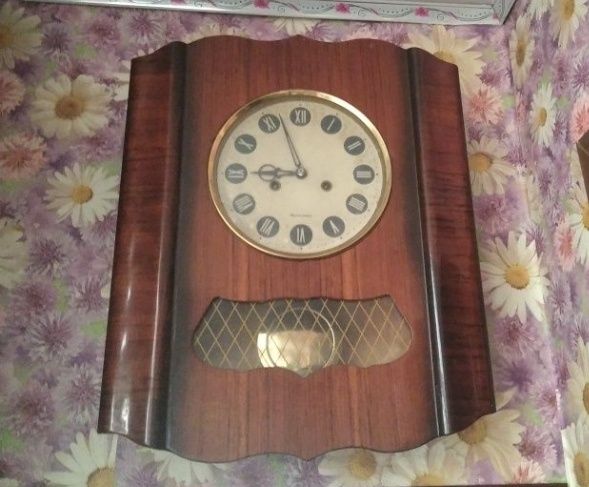 Продам часы настенные с боем советских времён в отличном состоянии