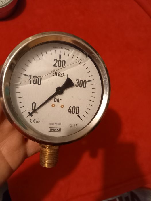 Manometru cu glicerina 150 , 160 și 250 bari