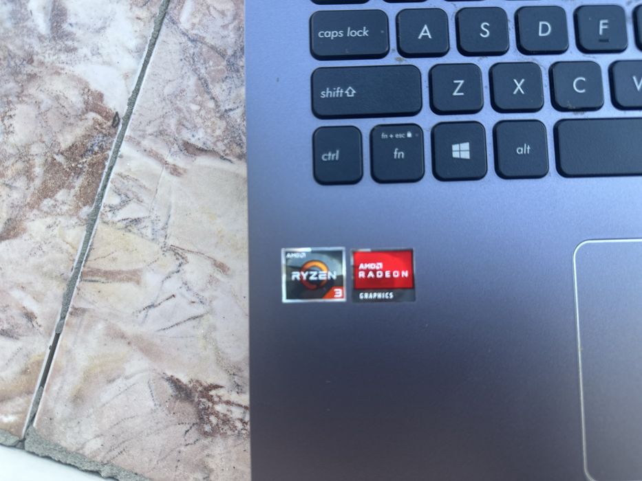 laptop asus.