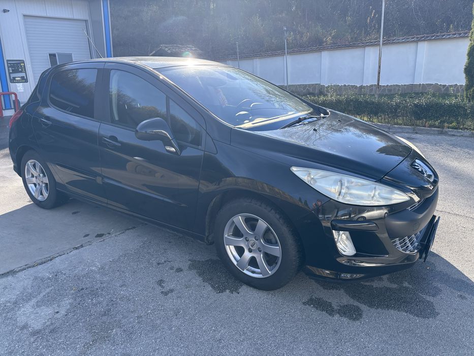 Продавам пежо 308
