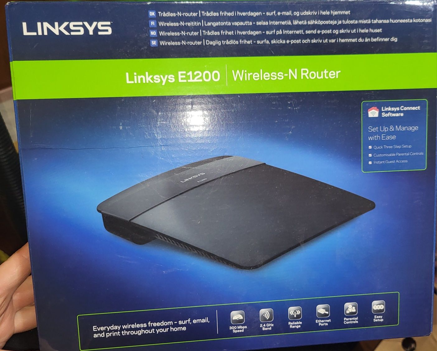 Linksys E1200- Рутер