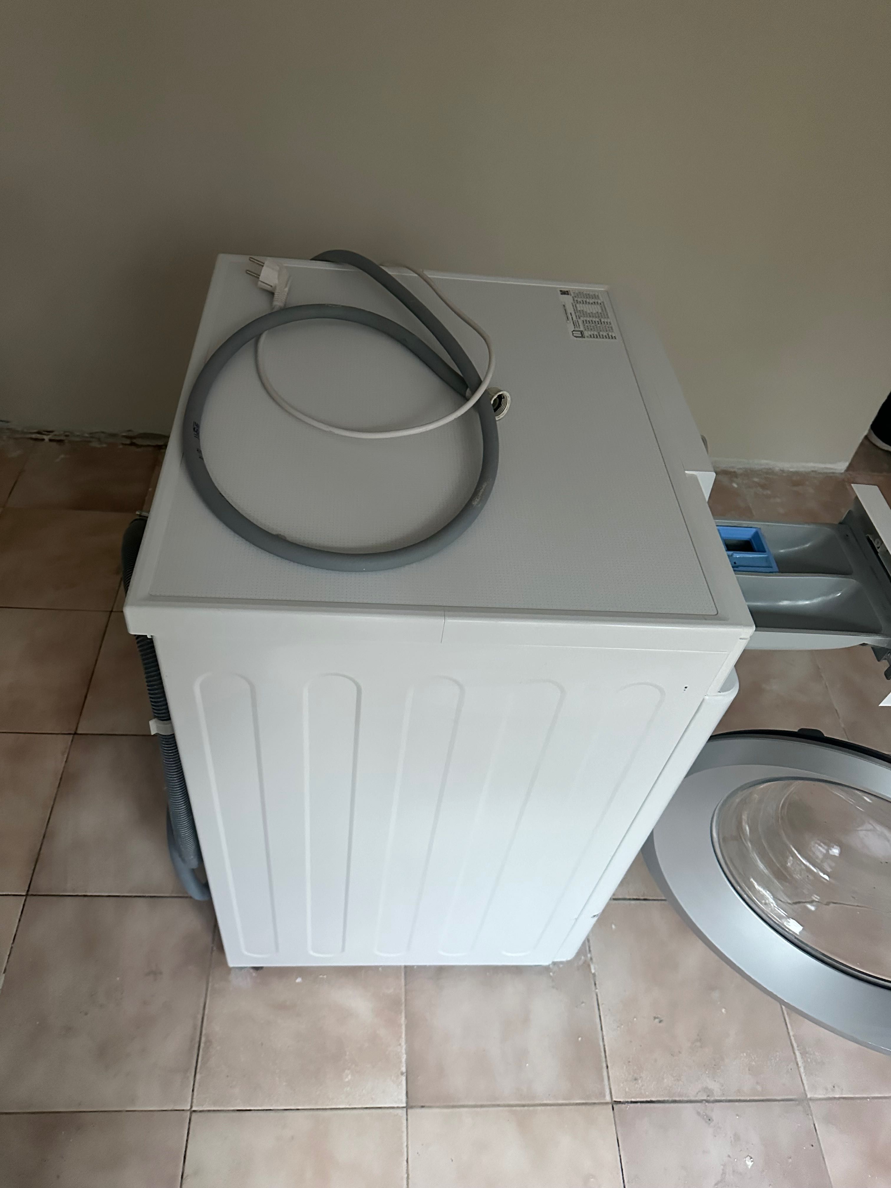 Пералня LG FC1007S5W – 7 kg, 6 Motion Inverter Direct Drive