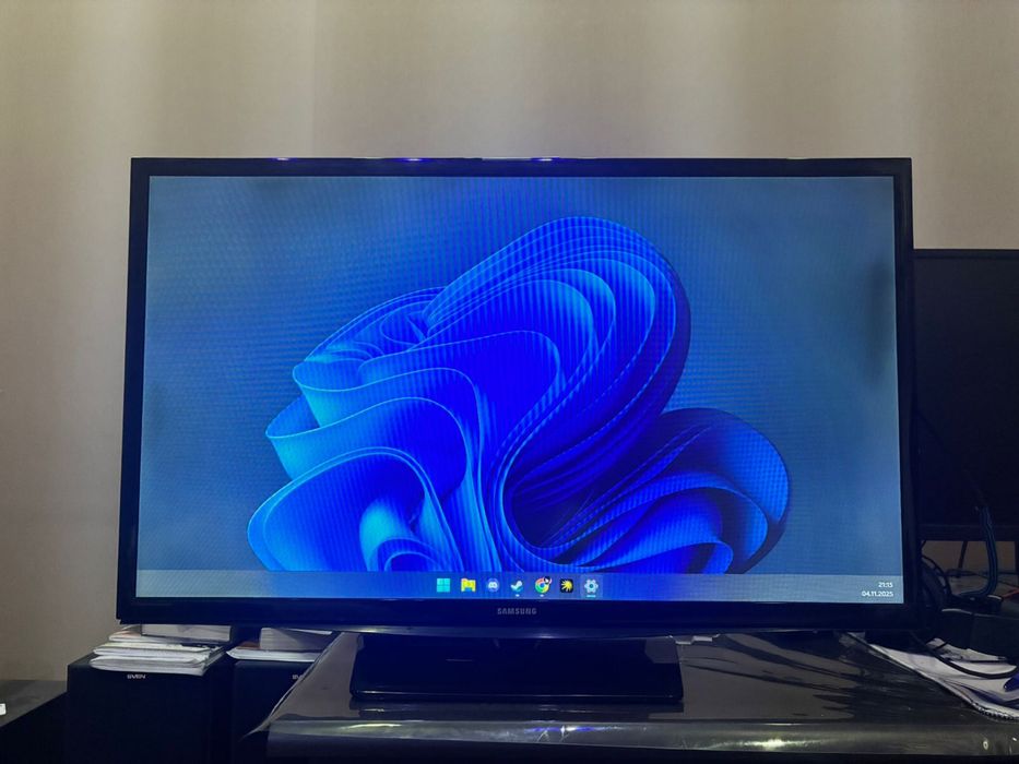 Телевизор Samsung с диагональю 32