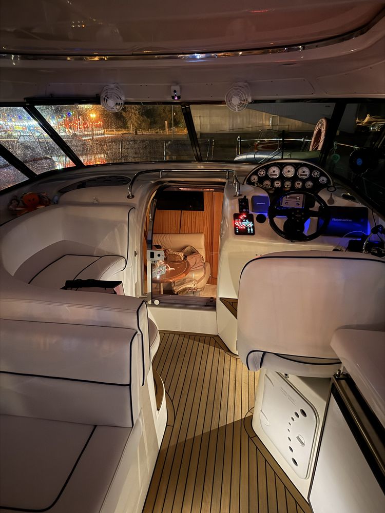 Barca Bavaria 35 HT IMPECABILA