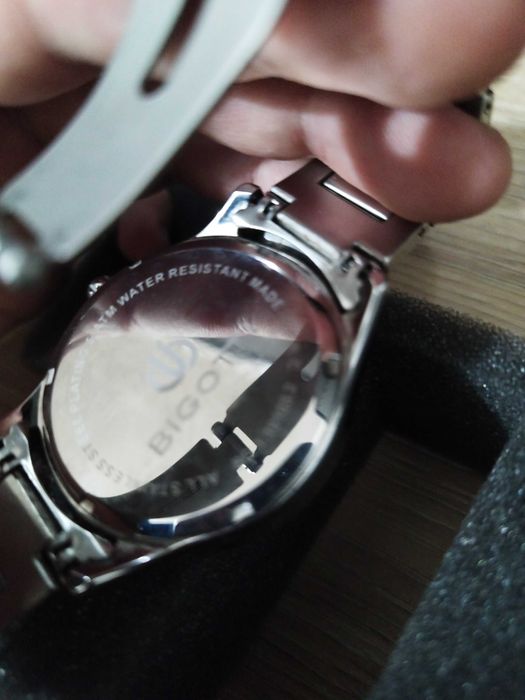 Ръчен мъжки часовник