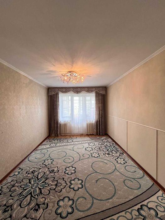 2-ком.кв. в районе рынка Караван