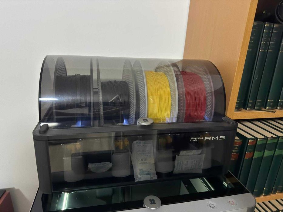 Imprimanta 3D Bambu Lab X1C AMS combo