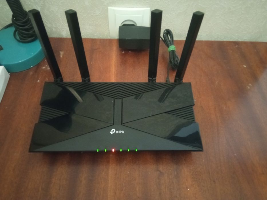 Продам wifi роутер в хорошем состоянии рабочий   wifi router sotiladi