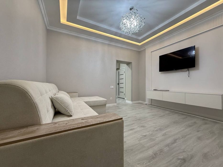 Чиланзар продаётся 2в3/1/4 Гагарина школа 103