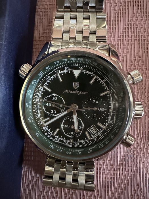 Ceas poedagar nou ne purtat