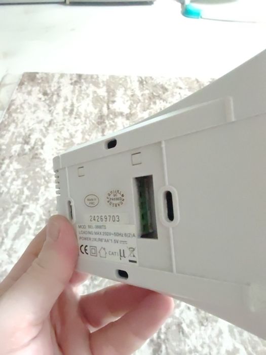 Стаен термостат TESY