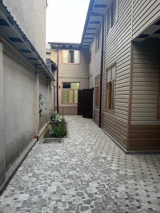 Kotedj sotiladi 1.33 sotx 5ta xona remotlari bilan tayyor uy