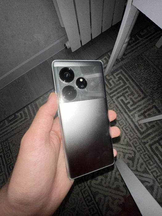 Realme GT6(Global room)