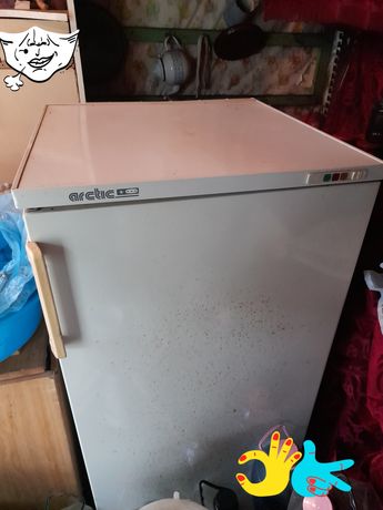 Vand frigider - congelator Artic funtional